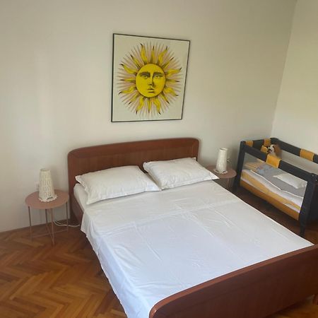 Appartamento Haus Grace Kaštela Esterno foto