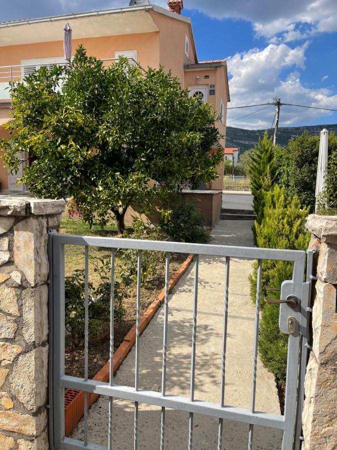 Appartamento Haus Grace Kaštela Esterno foto