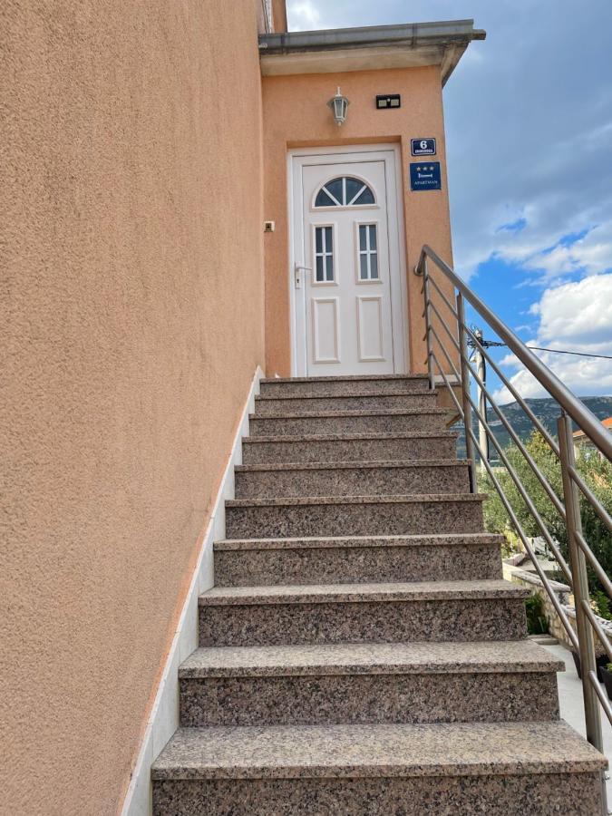 Appartamento Haus Grace Kaštela Esterno foto