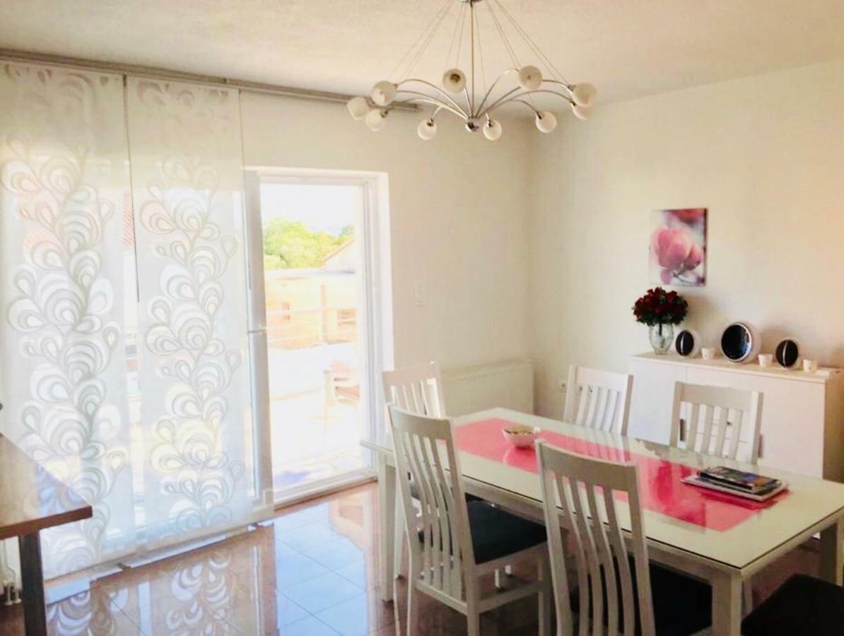 Appartamento Haus Grace Kaštela Esterno foto