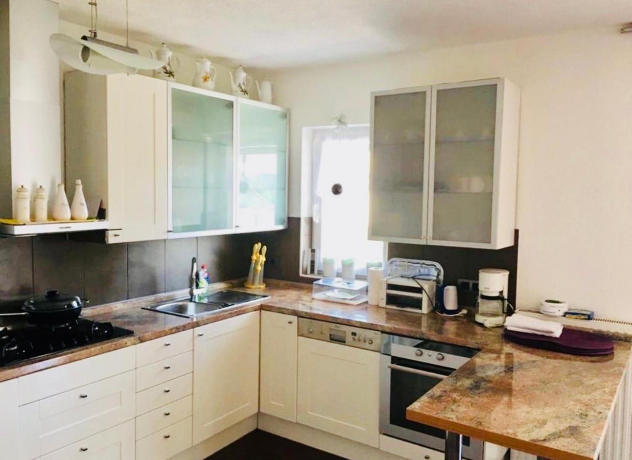 Appartamento Haus Grace Kaštela Esterno foto